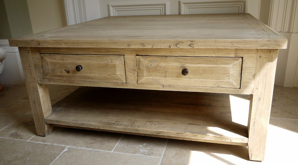 Table basse bois blanc rustique