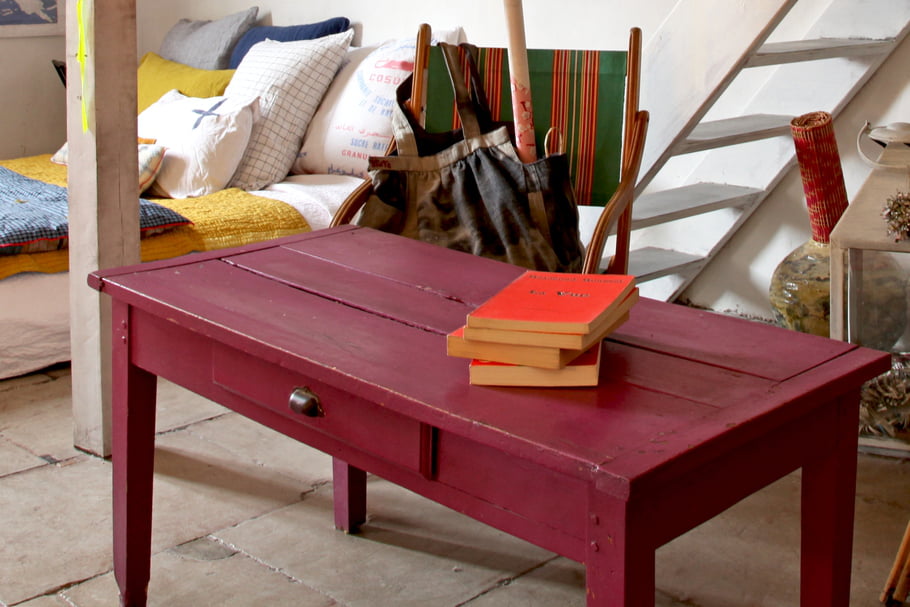 Moderniser une table basse en bois