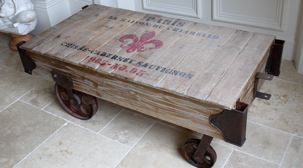Table basse style loft industriel