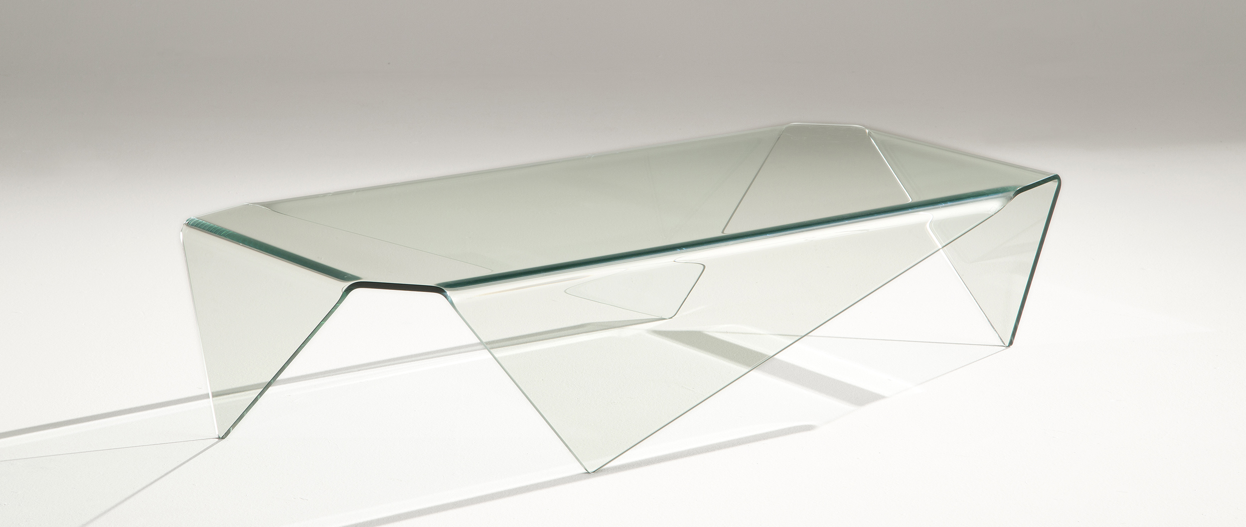 Table basse en verre cuir center