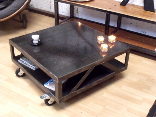 Table basse industrielle acier
