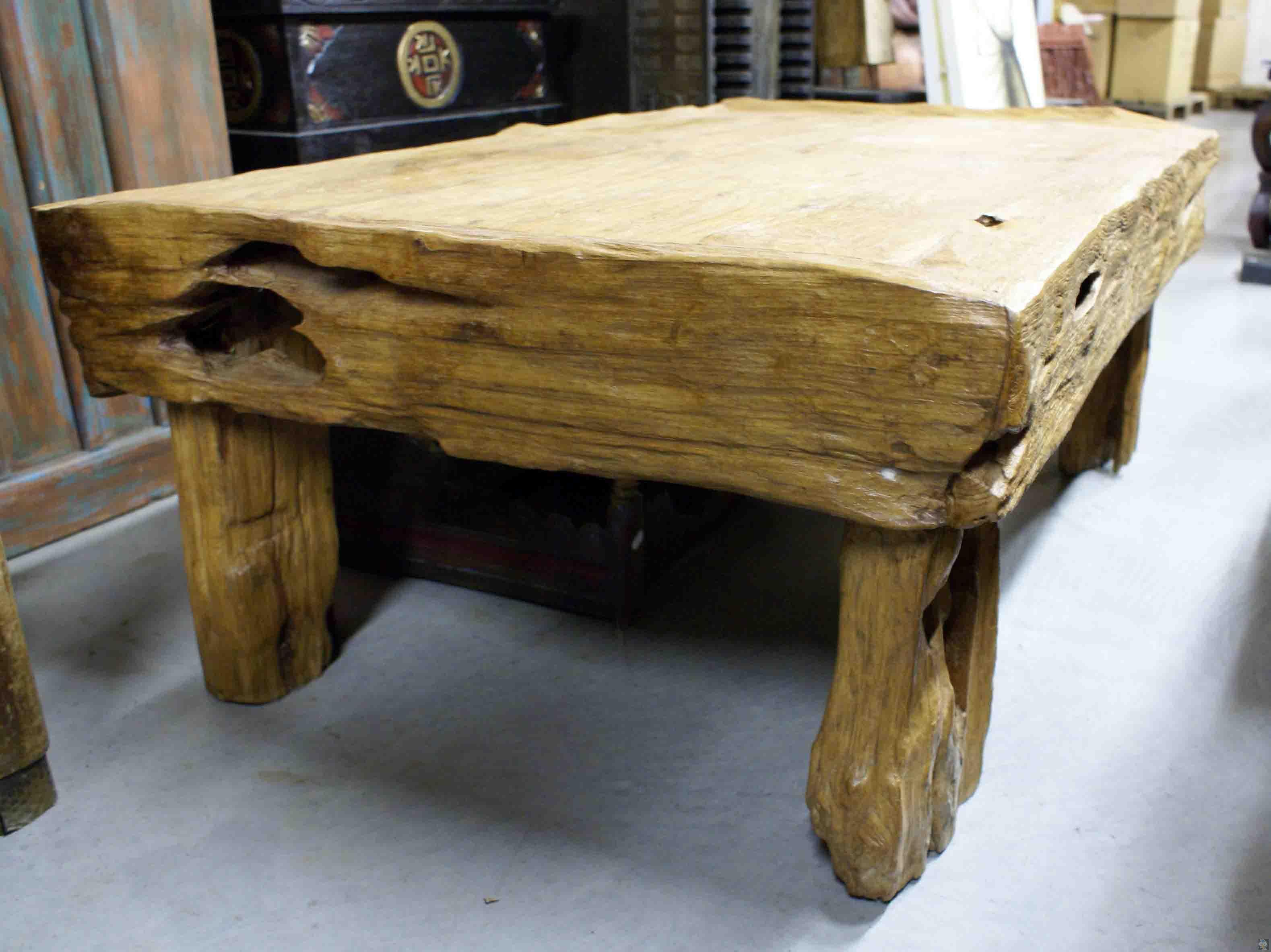 Table basse bois naturel et noir