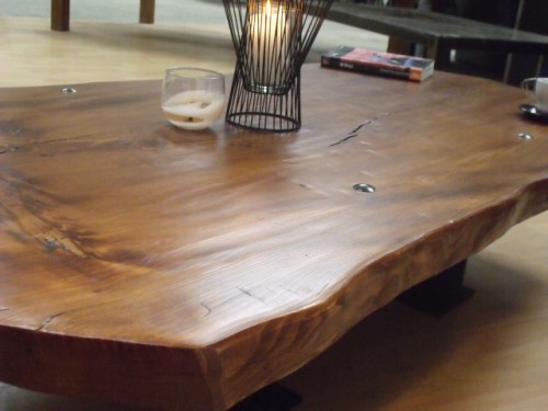 Table basse en bois de salon