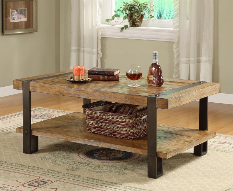 Table basse de salon en bois rustique