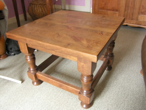 Table basse carrée bois ancien