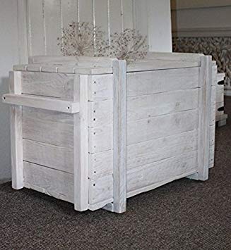 Table basse en bois usé