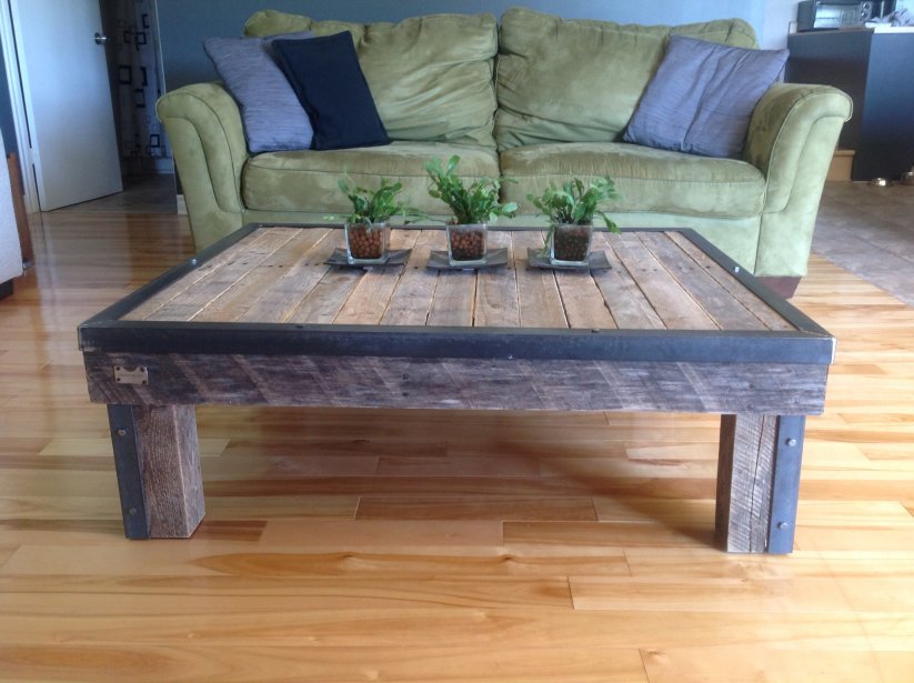 Table basse en bois de grange