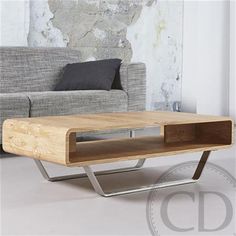Table basse scandinave avec niche