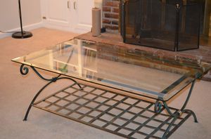 Table basse en verre et fer