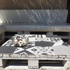 Table basse palette mosaique