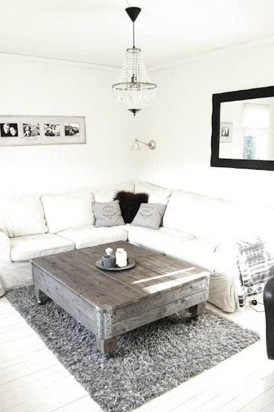 Table basse palette scandinave