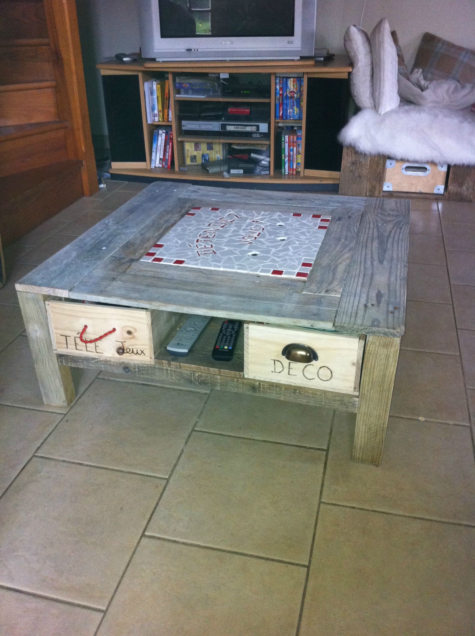 Table basse caisse bois vin
