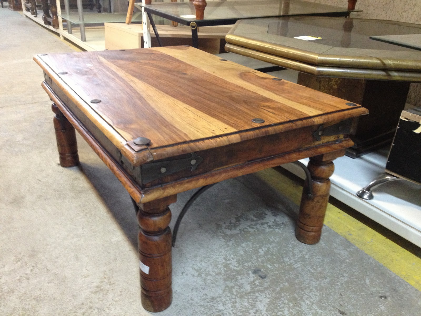 Peindre table basse bois