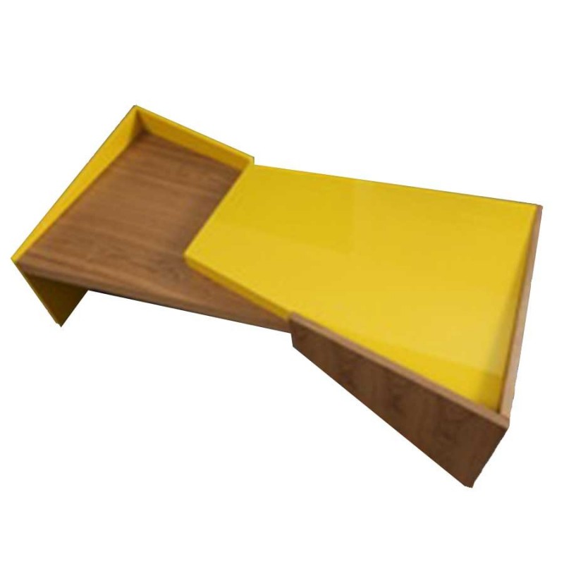 Table basse bois jaune