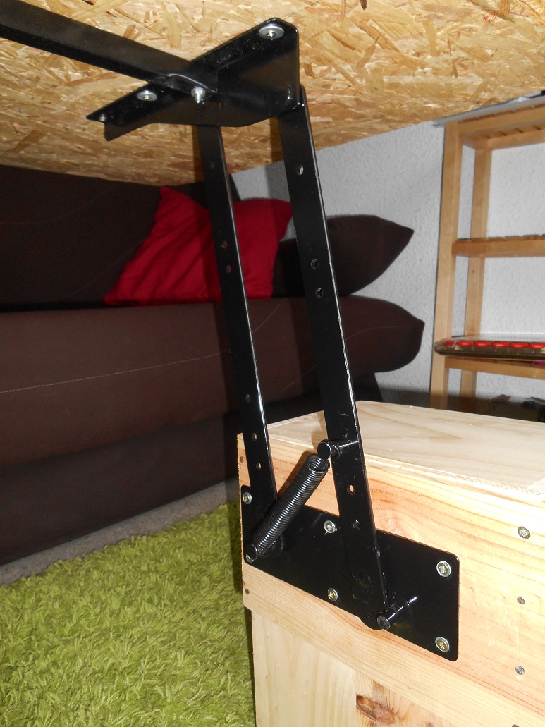 Fabriquer une table basse avec plateau relevable