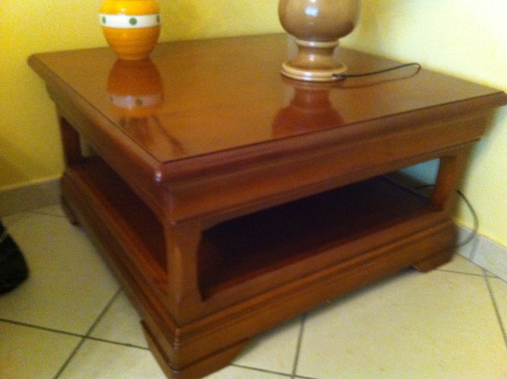 Table basse en bois massif d'occasion