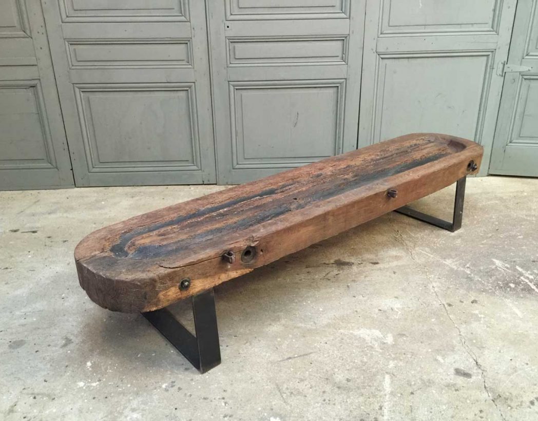 Table basse en bois ancien