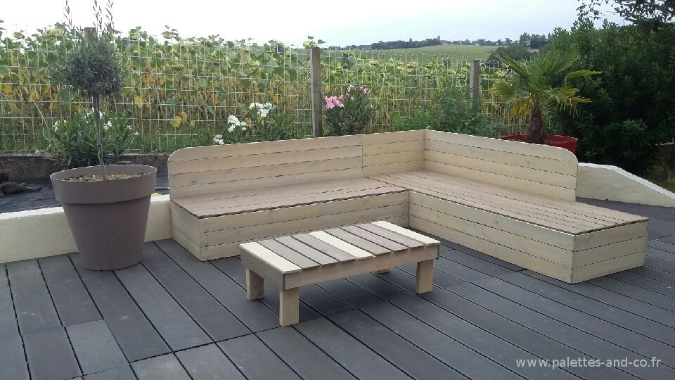 Table basse en bois pour jardin