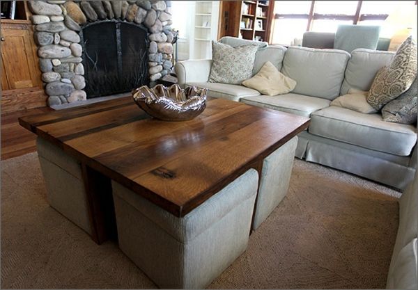 Table basse avec pouf beige