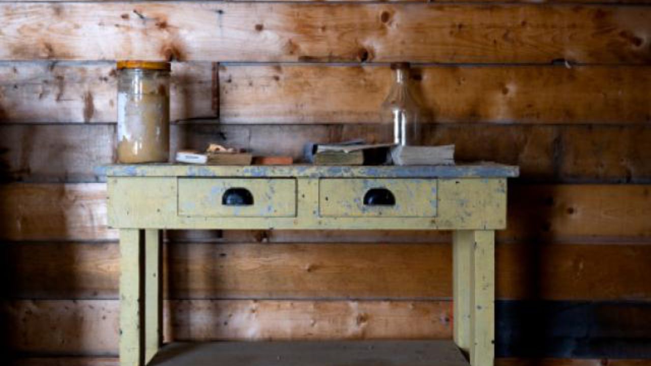 Comment restaurer table basse bois
