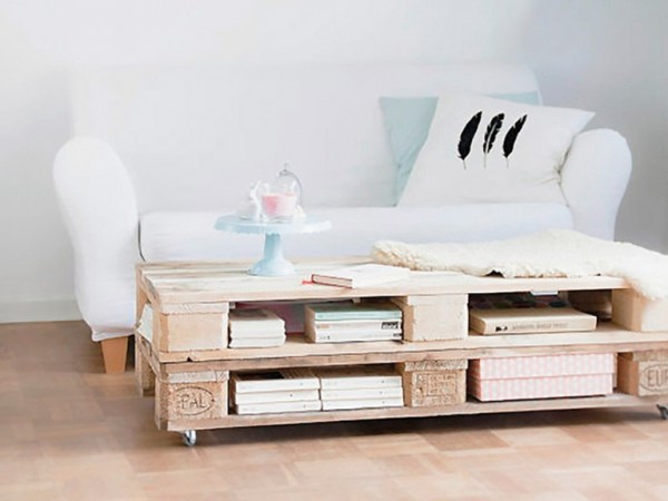 Palette table basse blanche