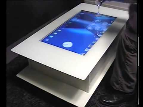 Table basse high tech