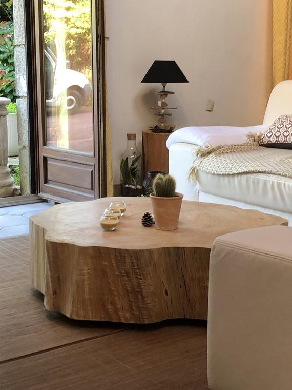 Rondin de bois en table basse