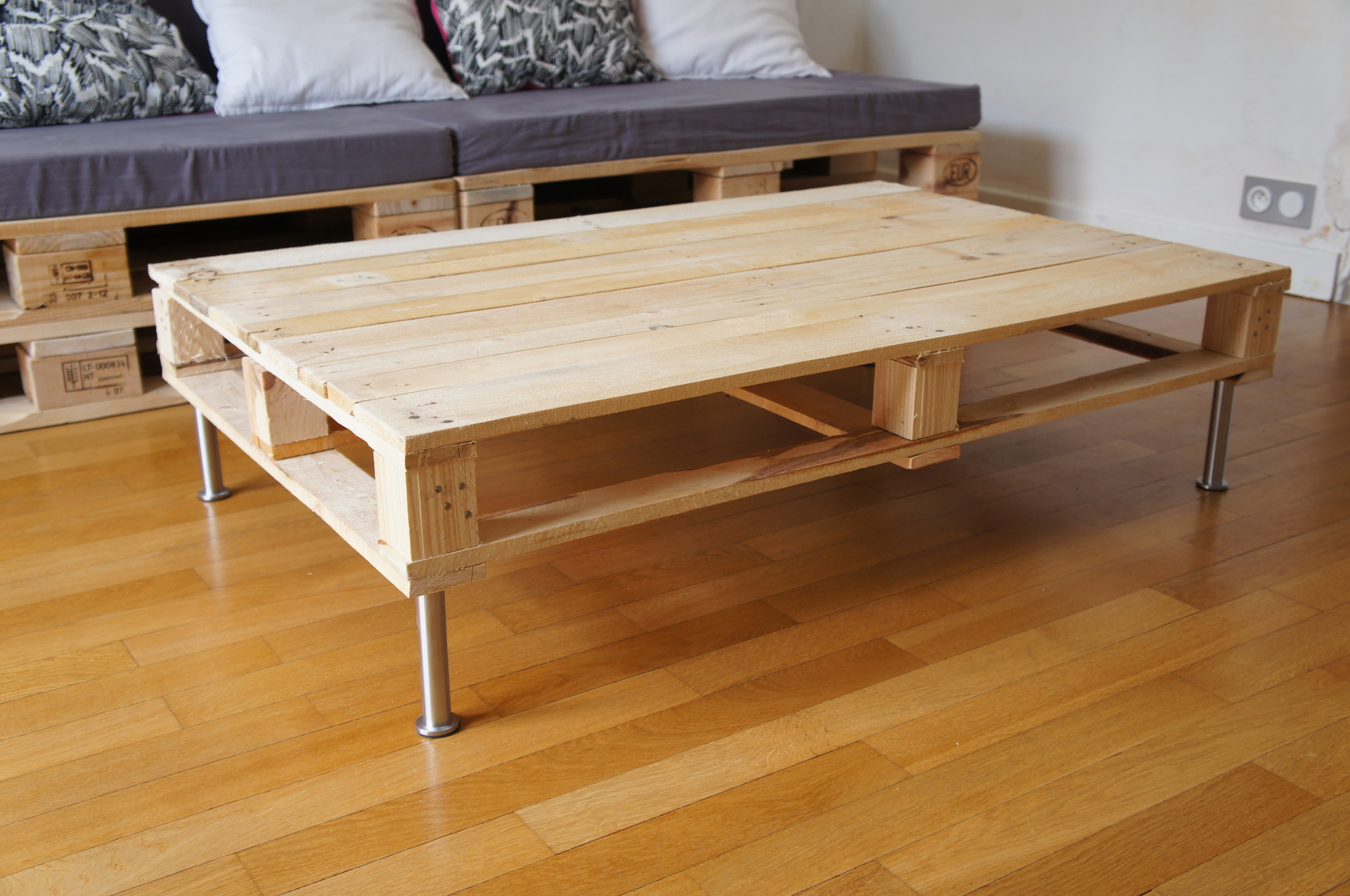 Grande table basse en palette