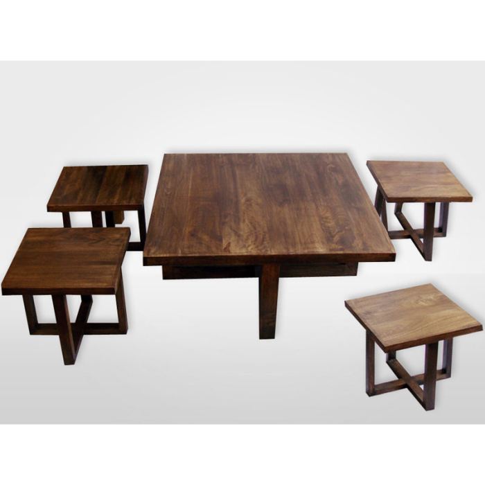 Table basse en bois avec tabouret