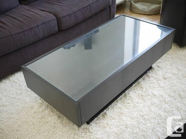 Table basse ikea modèle ramvik