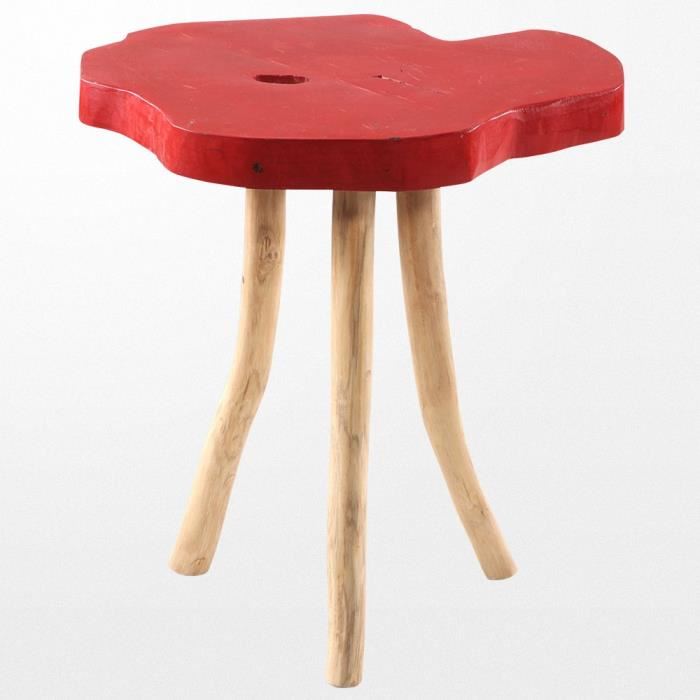 Table basse rouge en bois