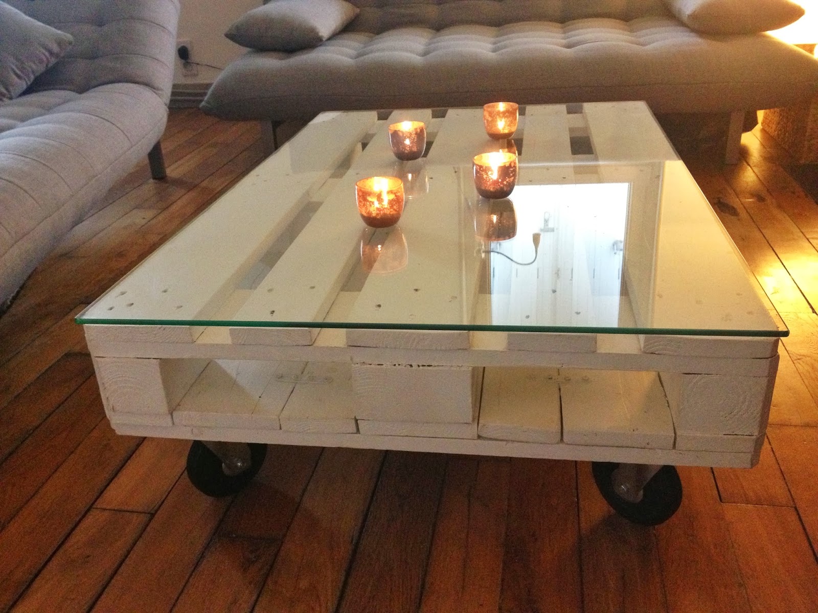 Avec quoi recouvrir une table basse en verre