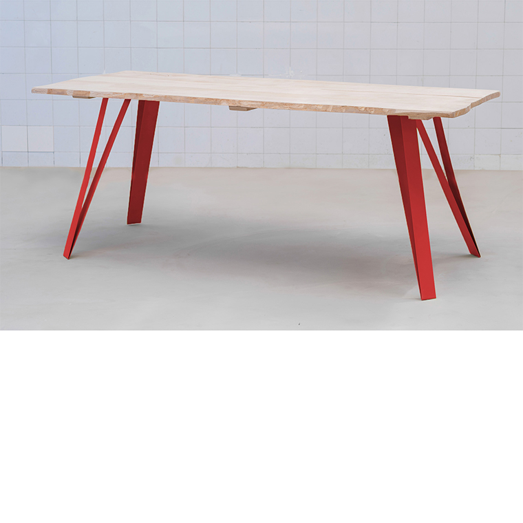 Peinture grise pour table basse en bois