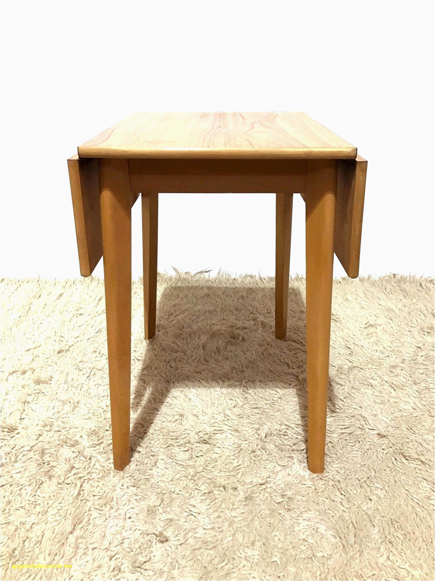 Restaurer une table basse bois