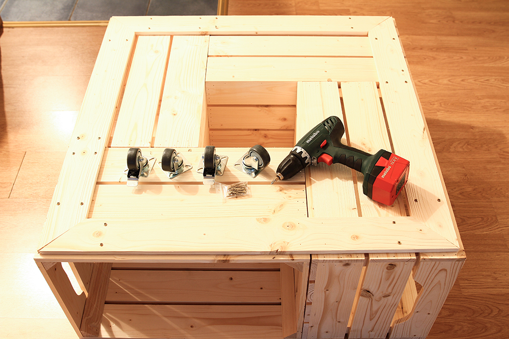 Table basse caisse en bois