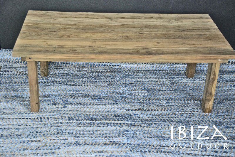 Table basse en bois rustique