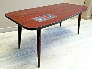 Table basse scandinave pied compas