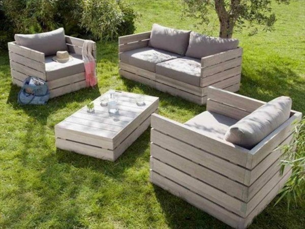 Table basse de jardin avec palette