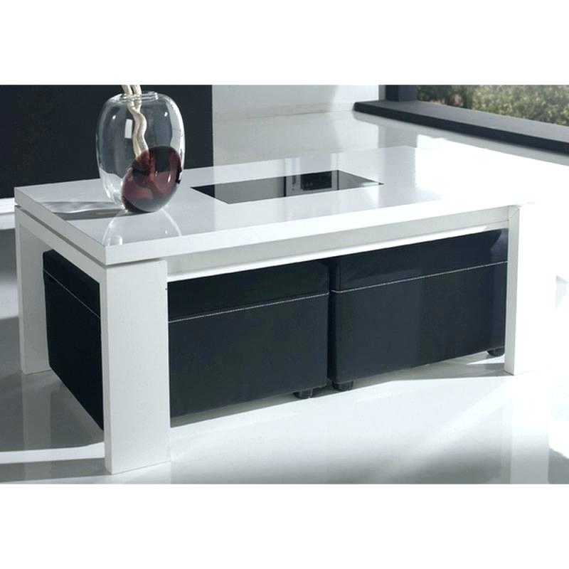 Table basse avec pouf gris