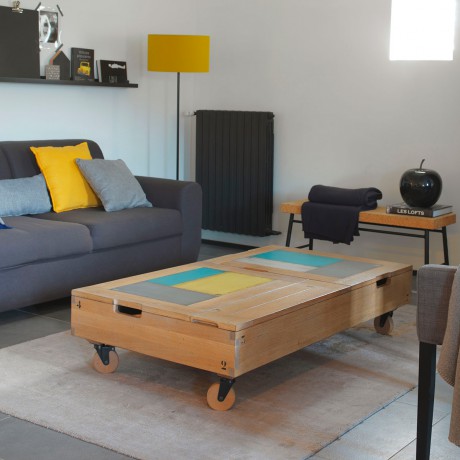 Table basse relevable avec roulettes