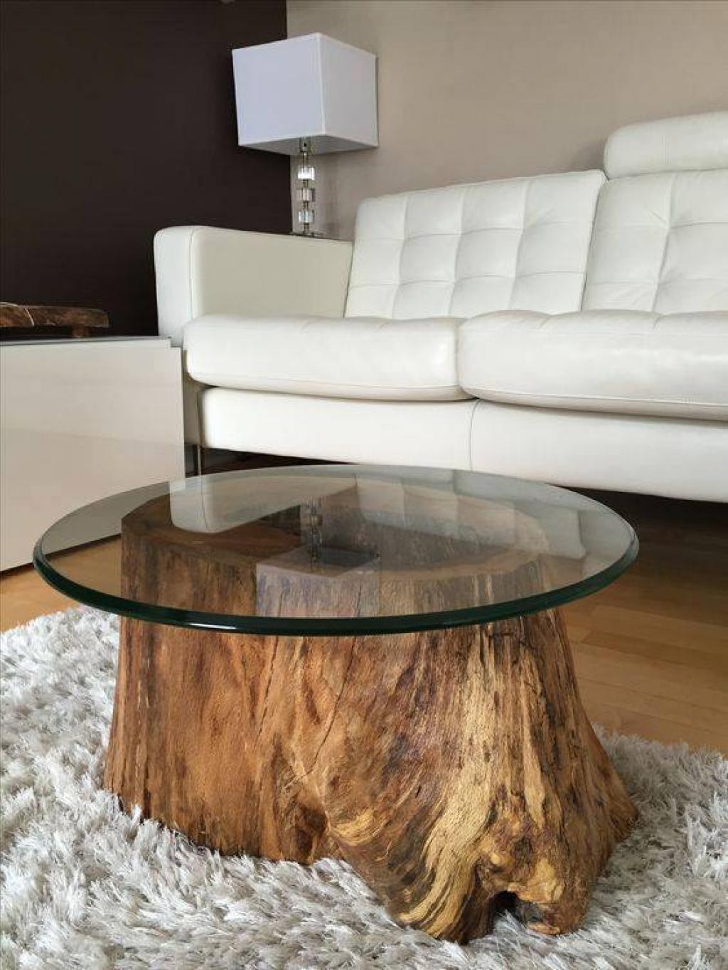 Table basse en bois avec vitre