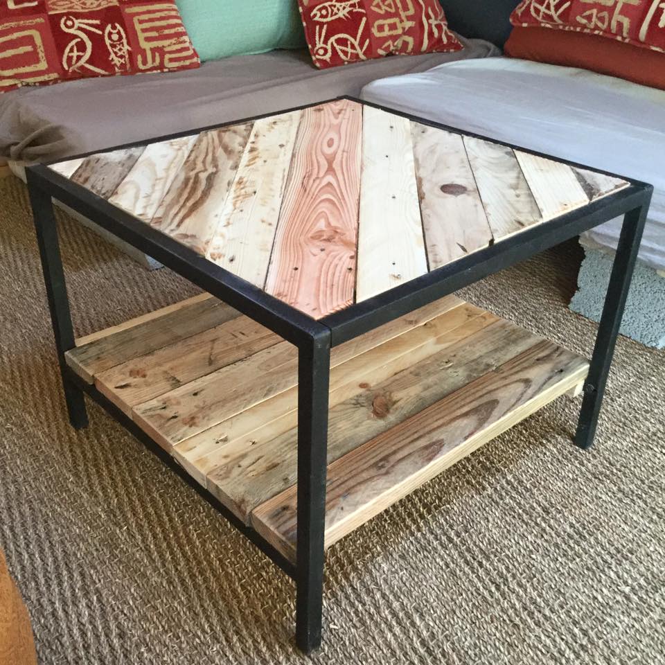 Table basse en palette metal