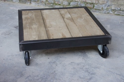 Table basse bois roulette