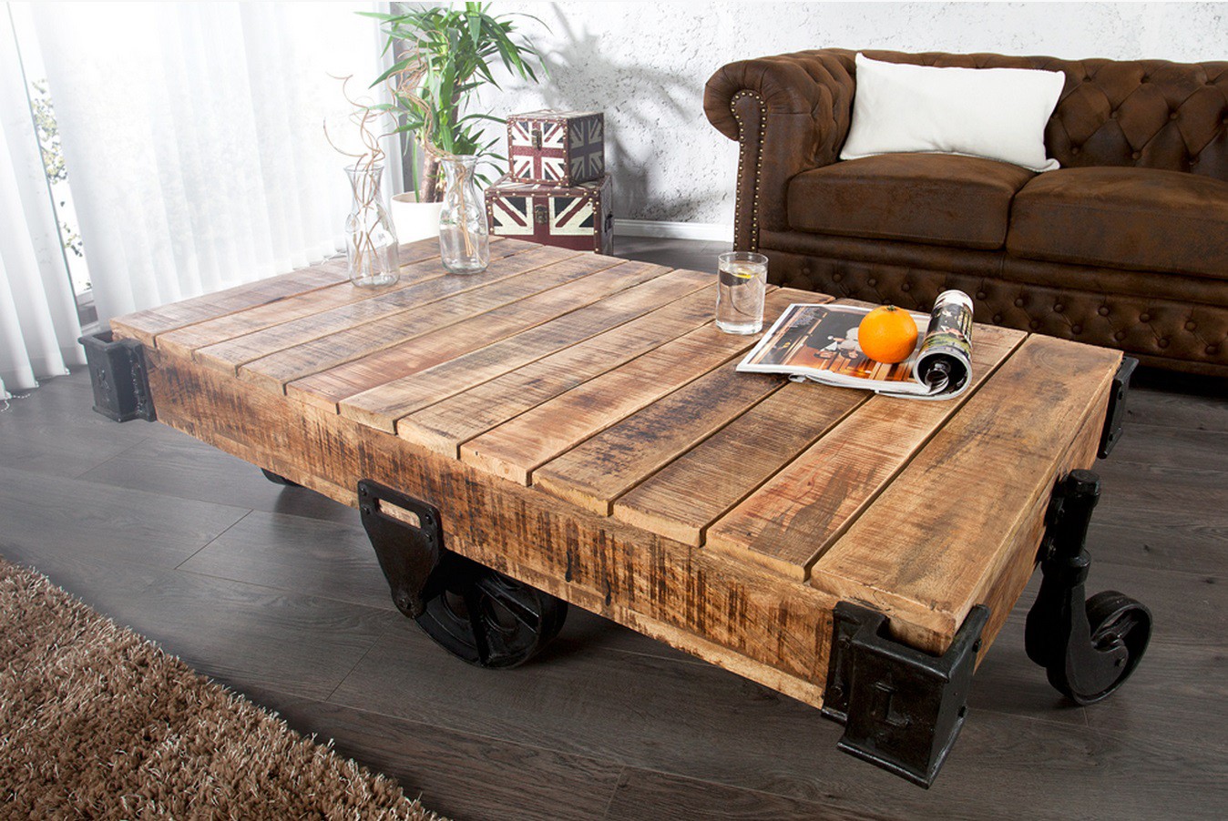 Table basse design bois brut