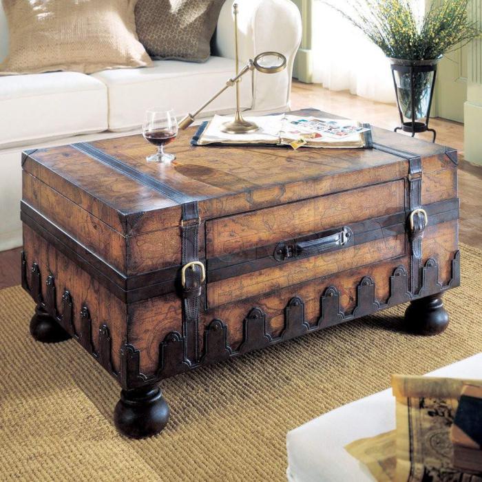 Coffre en bois pour table basse