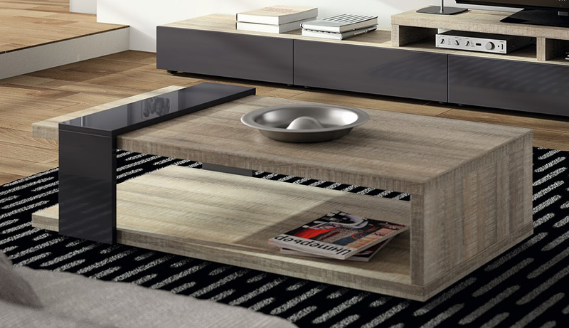 Table basse contemporaine en bois massif