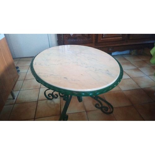 Table basse dessus marbre rose