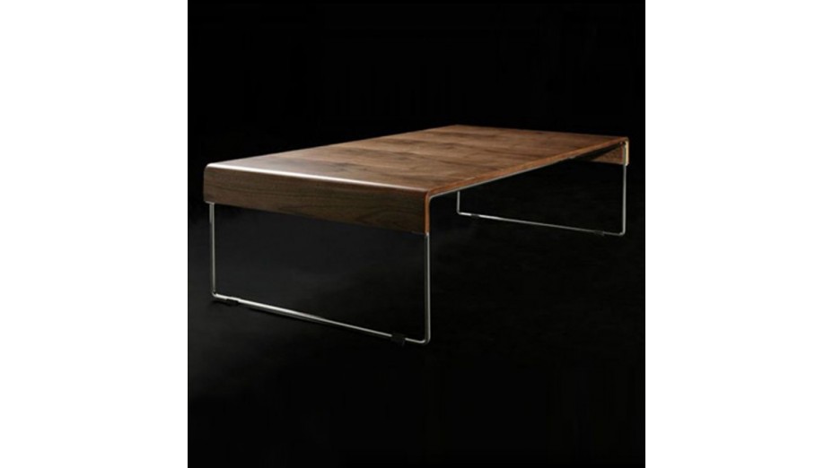 Table basse en bois noyer