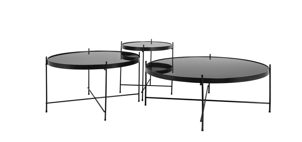Table basse ronde en metal noir