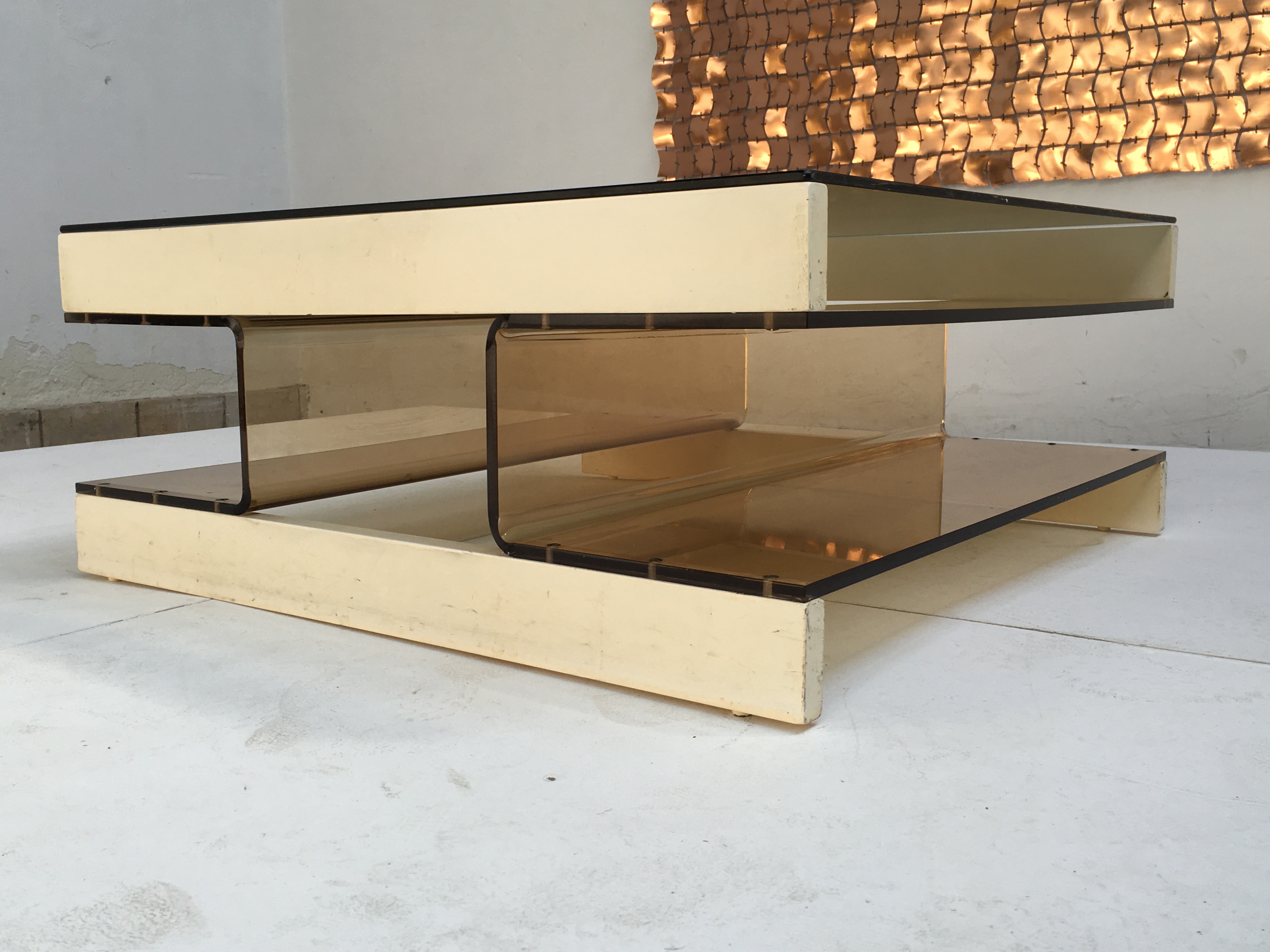 Table basse plexiglas et bois